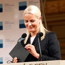 30 May: Crown Princess Mette-Marit presents the prestigious Thor Heyerdahl Award during the opening of Oslo Maritime Week (Photo: Lise Åserud / NTB scanpix) 